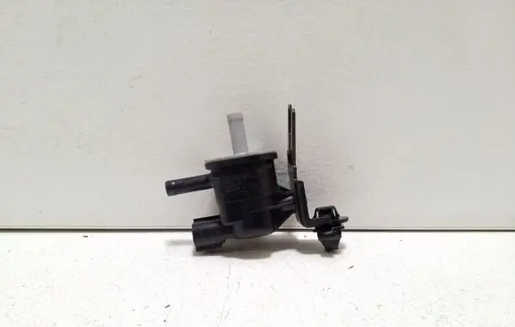 Vacuum valve