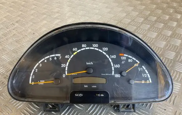 Mercedes-Benz Sprinter W901 W902 W903 W904 Speedometer (instrument cluster) A0014464521 0315455832