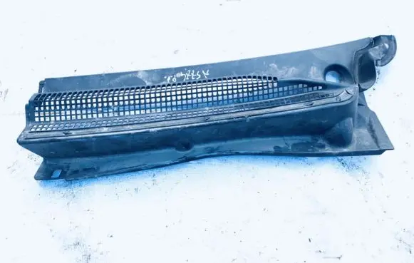Honda Element Wiper trim 74210scva000 74210-scv-a000