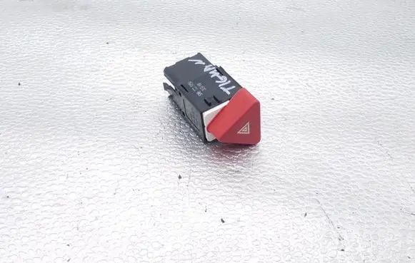 Volkswagen Tiguan Hazard light switch 5M0953509A