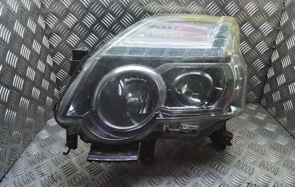 Nissan X-Trail T31 Headlight/headlamp