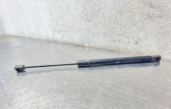 Opel Antara Front bonnet/hood damper/strut 96661404 05532220813