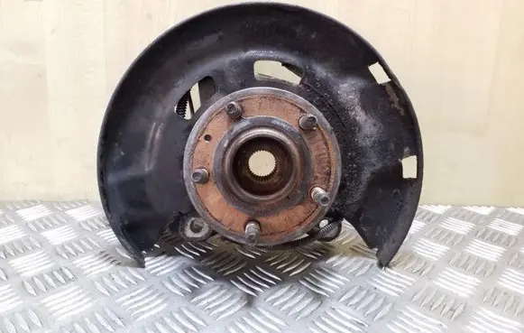 Opel Astra J Front wheel hub