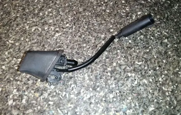 BMW 3 E90 E91 Windshield washer spray nozzle 7131299