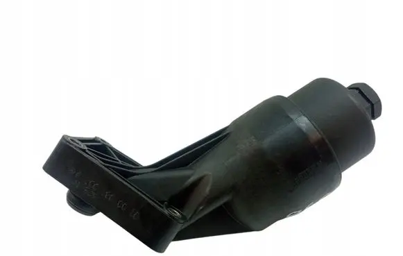 Mercedes-Benz B W245 Oil filter mounting bracket A2661800010
