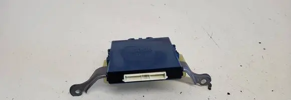 Toyota Corolla Verso E121 Combustion control unit/module 896180F020 MB1238009021