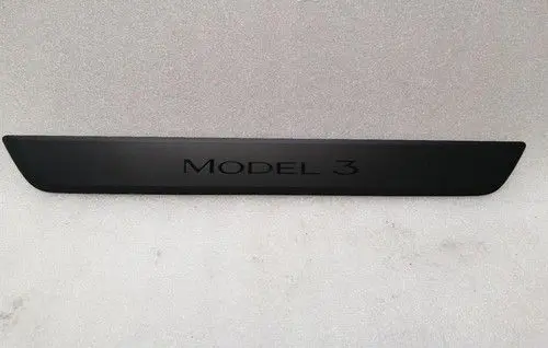 Tesla Model Y Front sill trim cover 150476300B