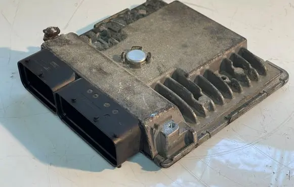 Skoda Yeti (5L) Engine control unit/module 5WP44754 03F906070