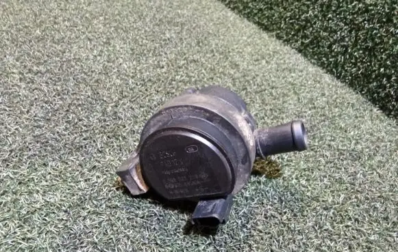 Opel Vivaro Water pump 0392023219 925164GA0A