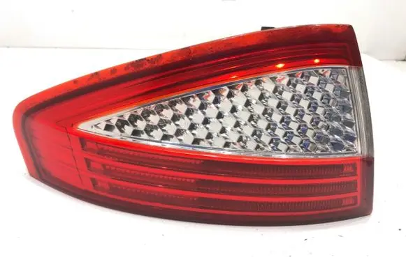 Rear/tail lights