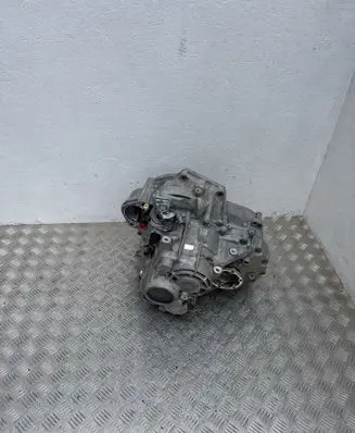 Volkswagen Caddy Manual 6 speed gearbox NFQ