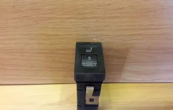 Volkswagen PASSAT B5 Seat heating switch 3B0963564