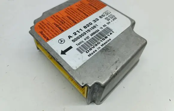 Mercedes-Benz E W211 Airbag control unit/module A2118203385 500303151061 D6V3C15B141