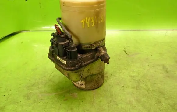 Seat Ibiza III (6L) Power steering pump 6Q0423156AB
