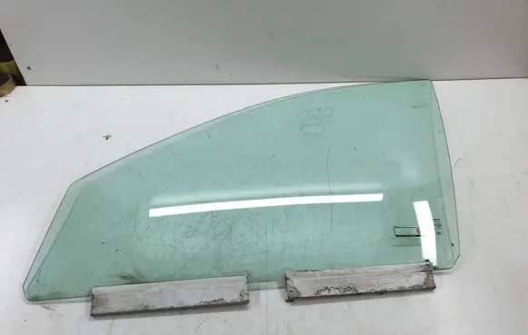Volvo XC90 Front door window glass four-door DOT682M3250AS2 E000199 43R001605