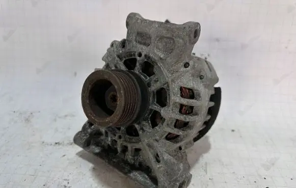 Mercedes-Benz A W169 Generator/alternator A2661541202