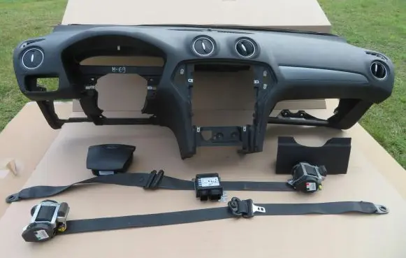 Ford Mondeo MK IV Dashboard