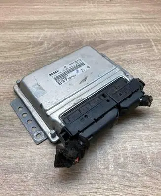Lancia Lybra Engine control unit/module ECU 55186491 0281010743 83952AAV