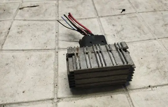 Opel Zafira A Glow plug pre-heat relay 09132691 51299008