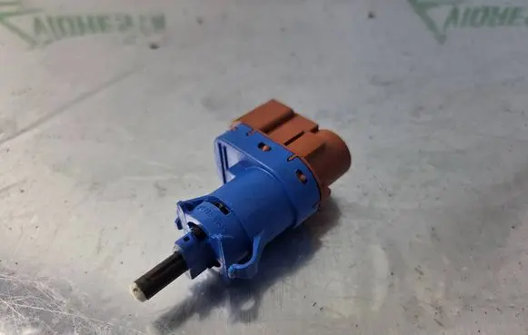 Jeep Compass Brake pedal sensor switch 50512681 C910