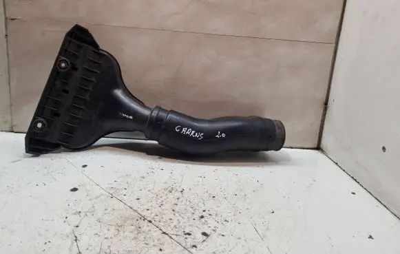 KIA Carens II Air intake duct part 282101D300
