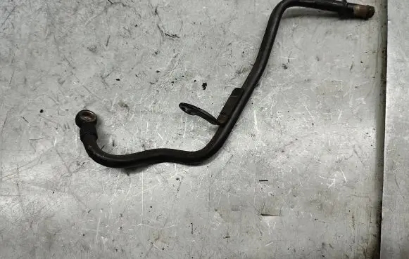 Volkswagen Touareg II Engine coolant pipe/hose 059121398E