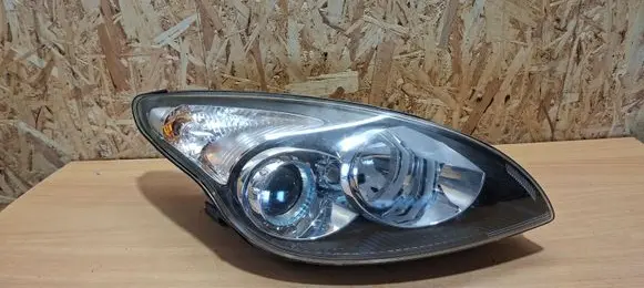 Hyundai i30 Headlight/headlamp 17128102