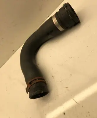 Audi A6 S6 C6 4F Engine coolant pipe/hose 4F0121101B