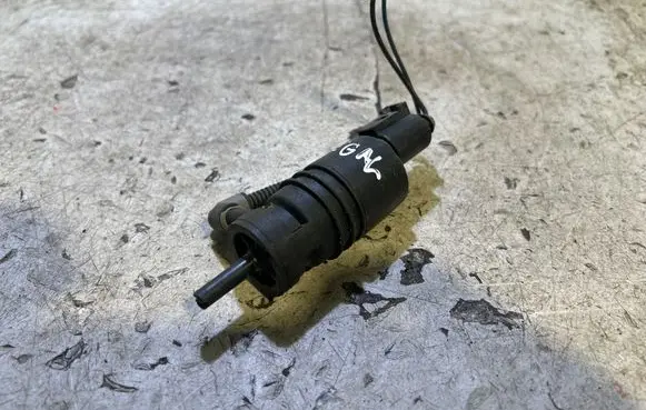 Opel Insignia A Windscreen/windshield washer pump 13250356 3240115