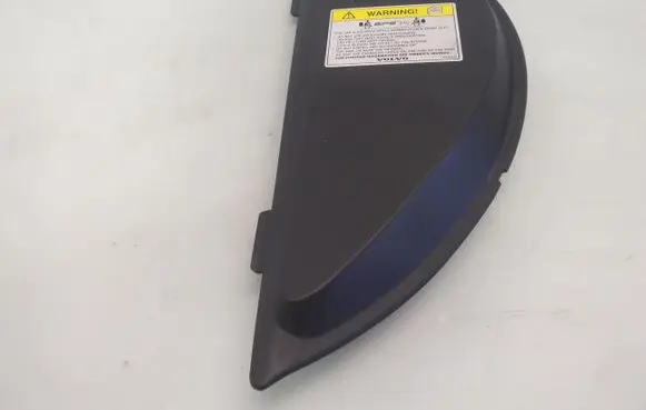 Volvo XC90 Centre console side trim front 