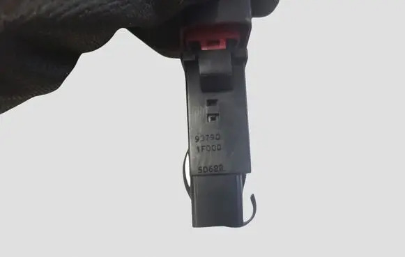 KIA Sportage Hazard light switch 937901F000