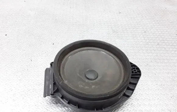 Chevrolet Orlando Front door speaker