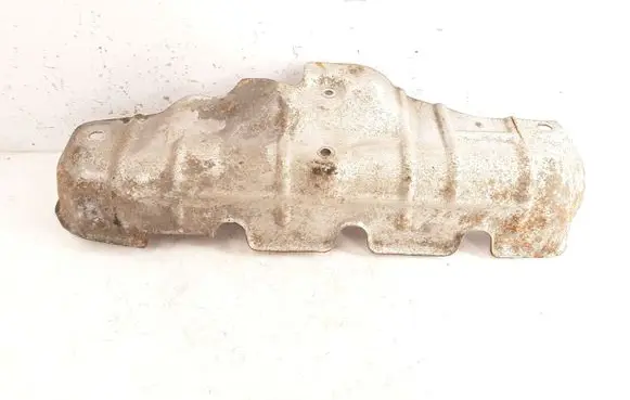 Nissan Primera Heat shield in engine bay 