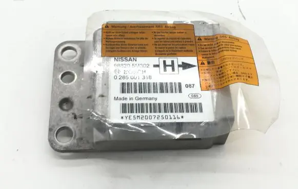 Nissan Almera Airbag control unit/module 0285001318 988205M302
