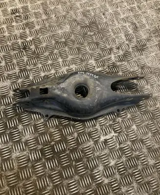 Mercedes-Benz C W204 Rear upper control arm/wishbone 2043503506 A2043503506