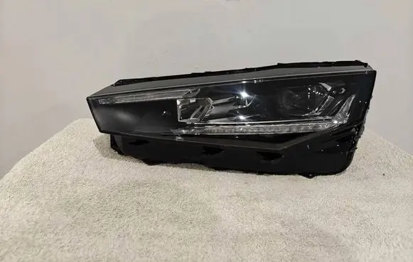 Skoda Scala Headlight/headlamp 655941015