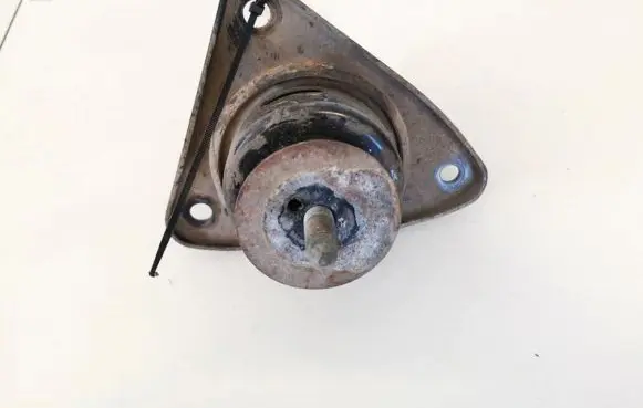 KIA Ceed Engine mount bracket