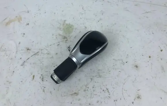 Maserati Ghibli Gear lever shifter trim leather/knob