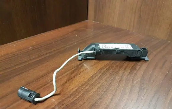 Audi A4 S4 B7 8E 8H Ultrasonic Sensor 8E0951177