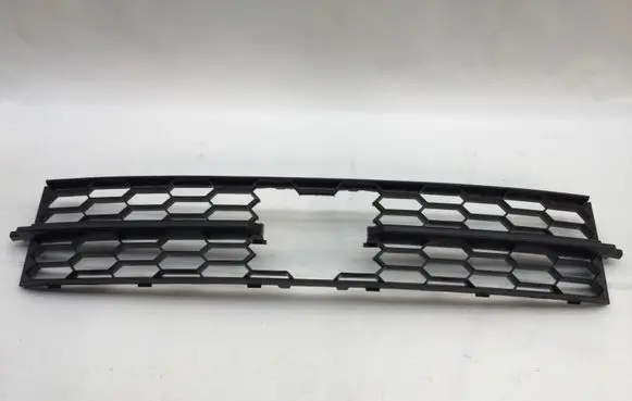 Skoda Octavia Mk3 (5E) Front bumper lower grill 5E0853677G