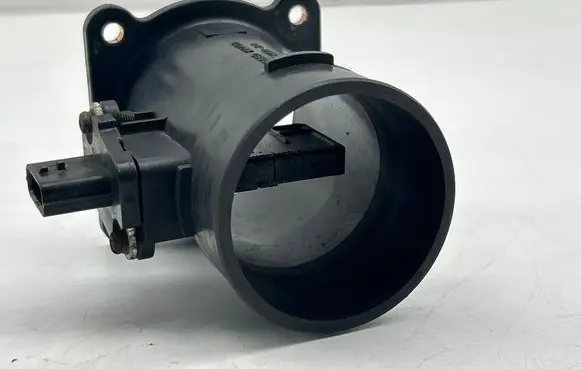 Nissan Almera Tino Mass air flow meter 22680AW400 AFH6024