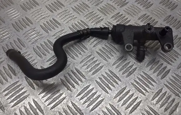 Opel Vectra C Fuel distributor 55203803