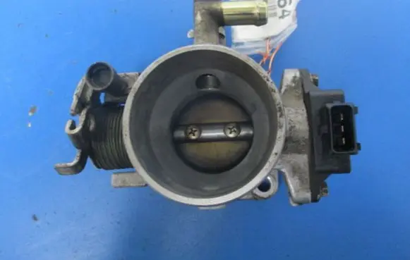 Hyundai Accent Throttle body valve 
