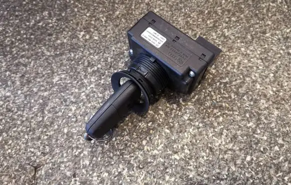 Audi A8 S8 D3 4E Ignition lock 3D0905865E