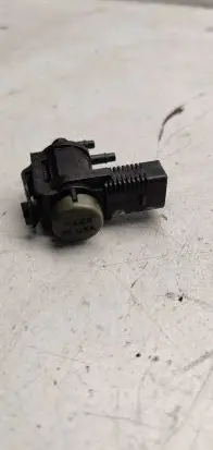 Audi A4 S4 B7 8E 8H Turbo solenoid valve 1j0906283C