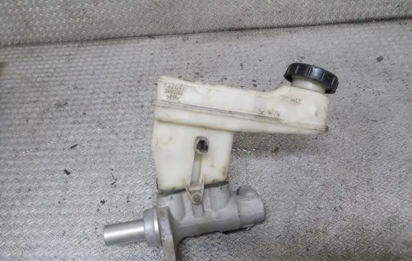 KIA Venga Master brake cylinder 32667182