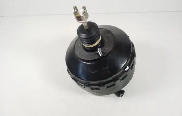 BMW 1 E82 E88 Brake booster 6785645