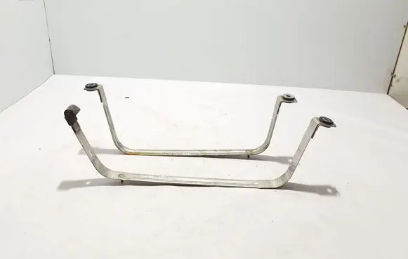 Mercedes-Benz GLC C253 Fuel tank mounting bracket A2054700040