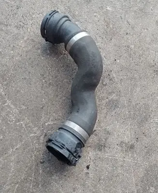 BMW 5 GT F07 Engine coolant pipe/hose 17128511928 8511928