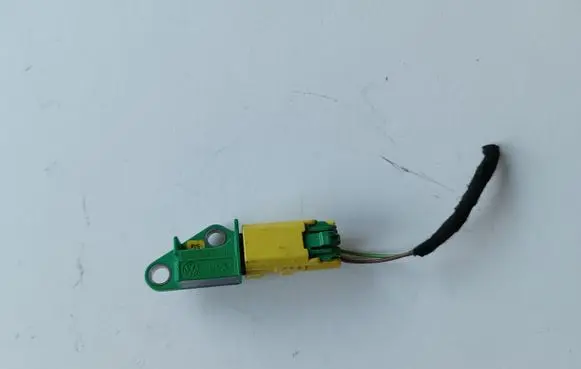 Audi A6 S6 C6 4F Airbag deployment crash/impact sensor 1K0909606